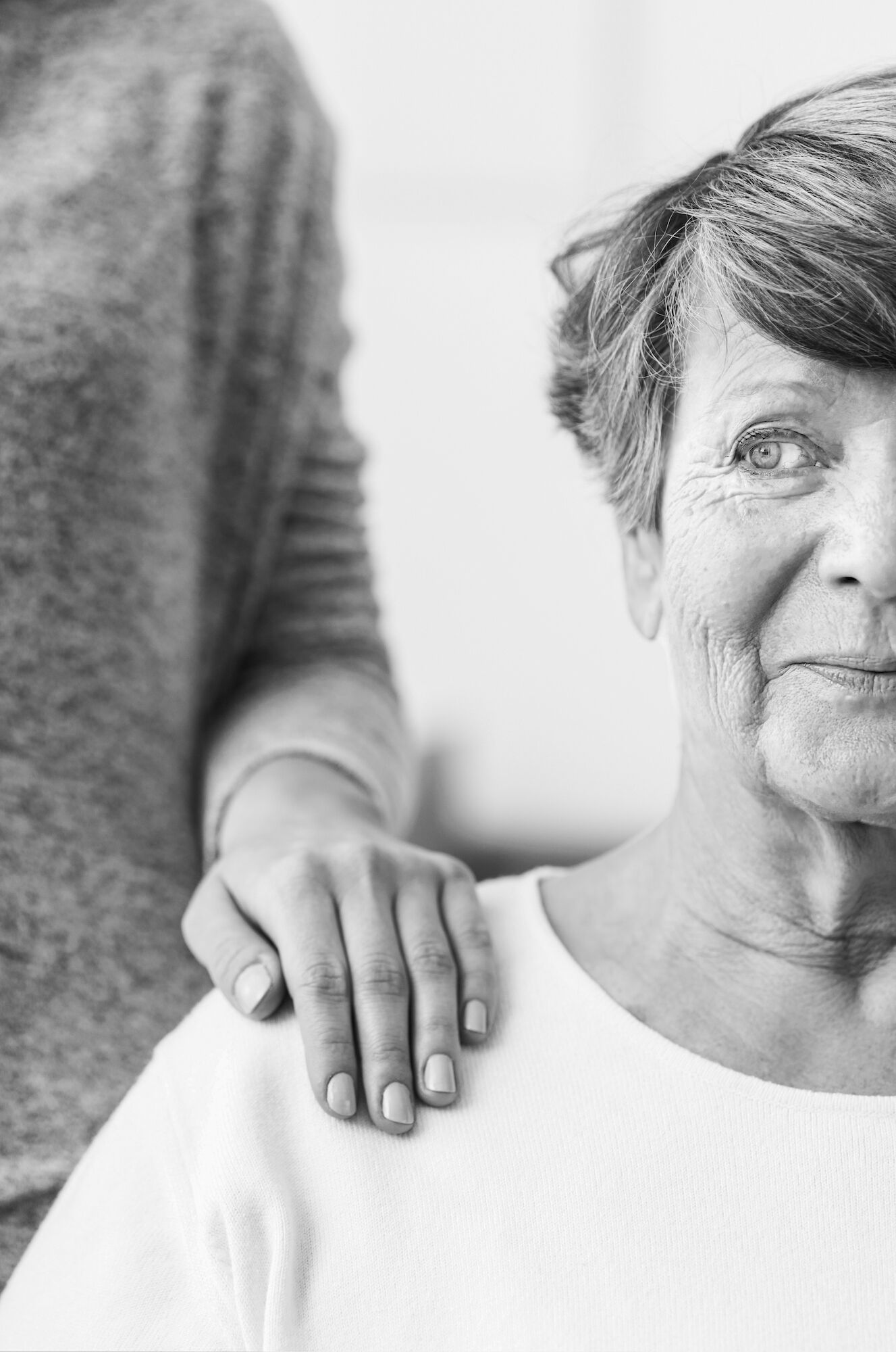 Hand op schouder dementie